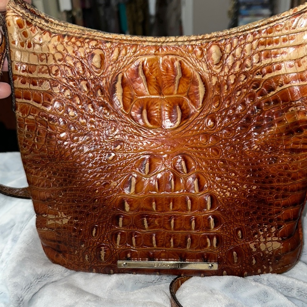 Brahmin Brown Crocodile Embossed Crossbody Bag adjustable strap nice - Picture 11 of 11